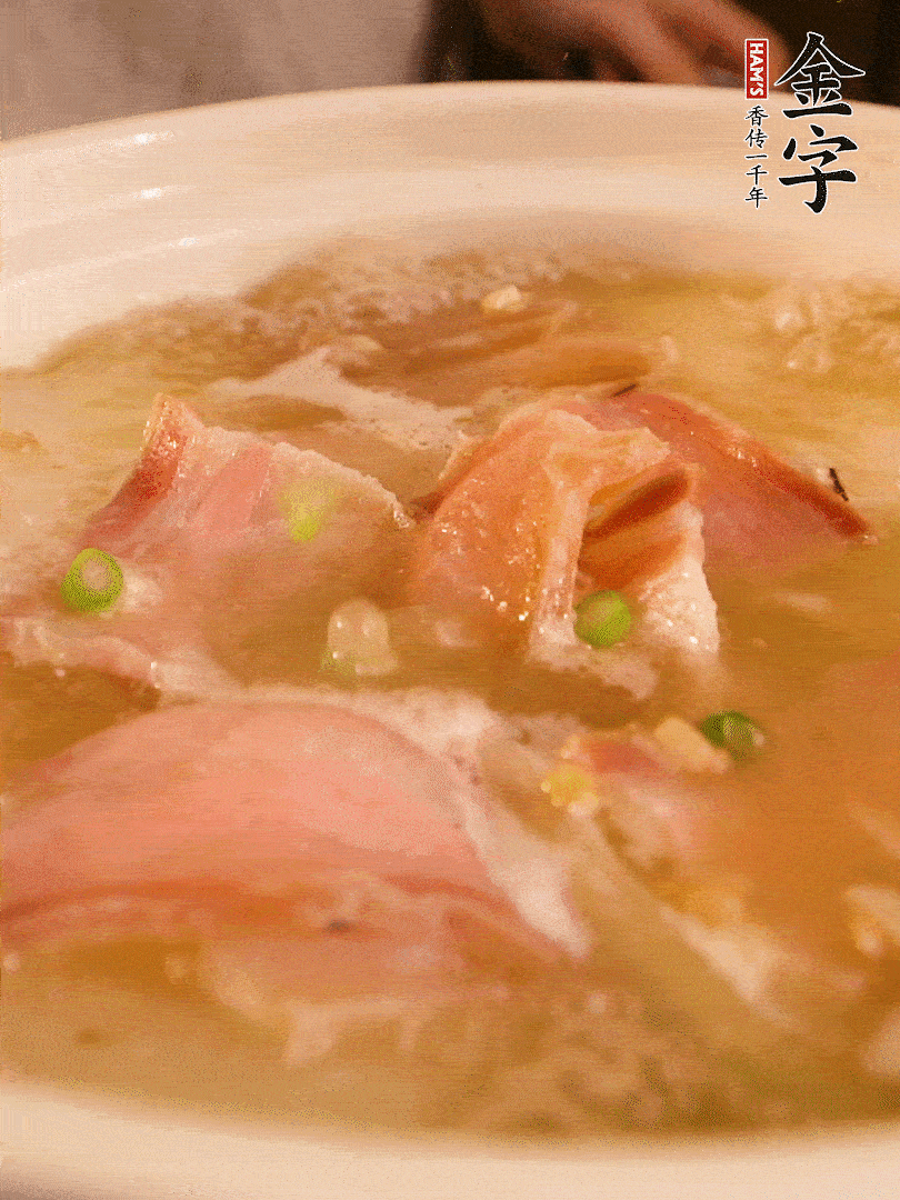 最后撒點(diǎn)蔥花。