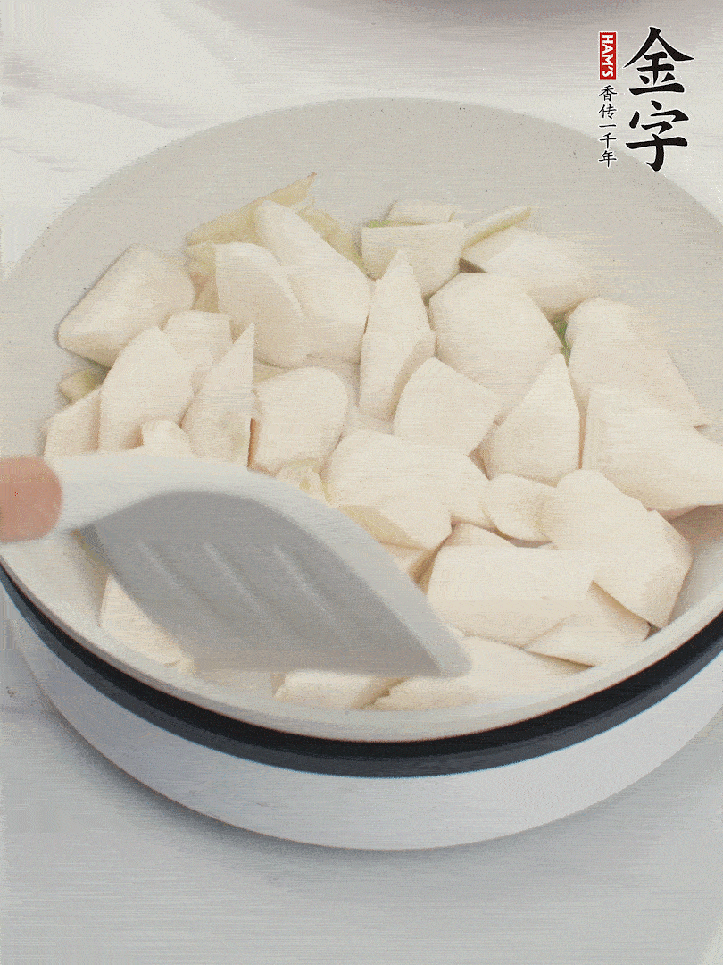 加茭白煸炒。