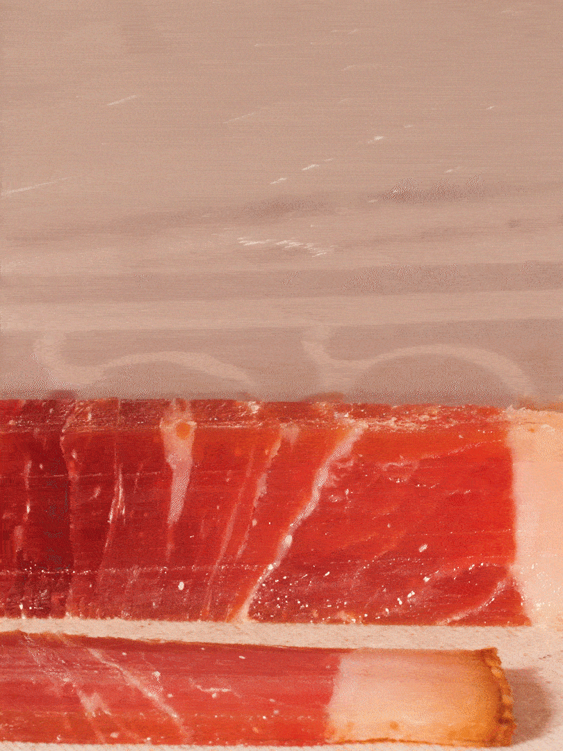 金字火腿切片，溫水浸泡5分鐘